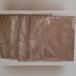 New Living Quarters Metallic Circle Fabric Cloth Napkins 4